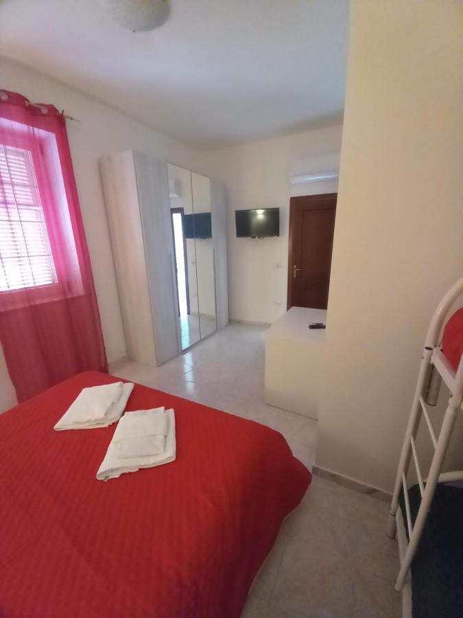 Affittacamere Il Tulipano Beach Formia Exteriör bild